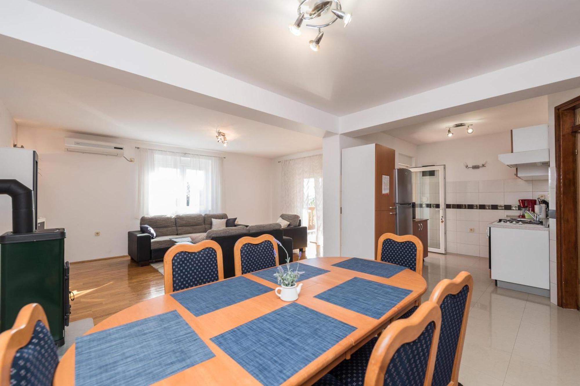 Family Friendly Pool House Ana - Happy Rentals Bibinje Exterior photo